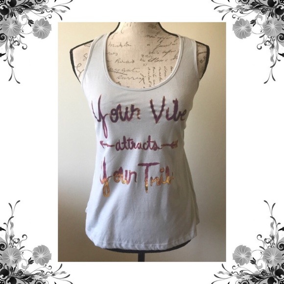 Belle Du Jour Tops - 🏷 {Belle Du Jour} Graphic Tank Top